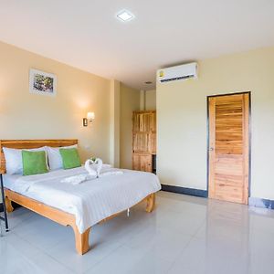 Superior Double or Twin Room Garden View